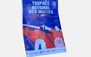 L'affiche signée par les gagnants de chaque catégorie: en haut à droite: l'équipe arc nu de Saint Julien!